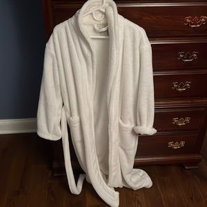 pottery barn womens robe